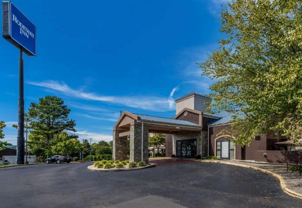 Rodeway Inn image 14
