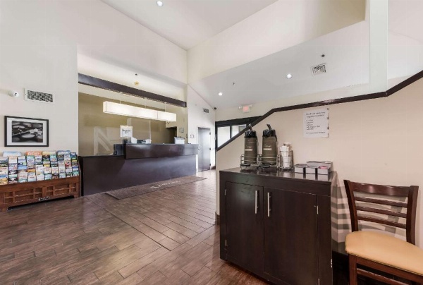 Rodeway Inn image 8